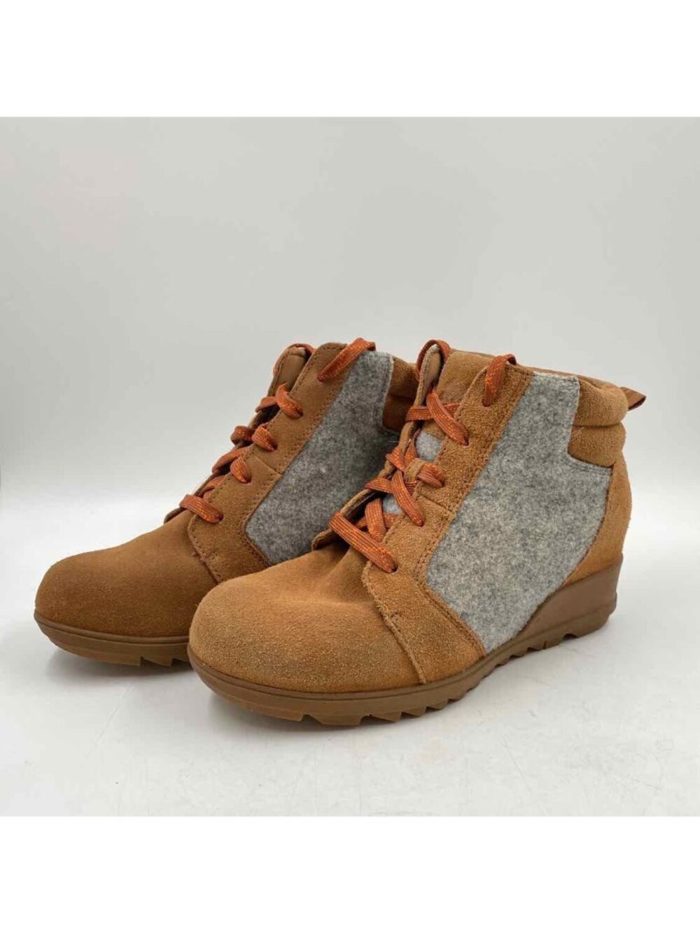 Sorel Evie Wedge Ankle Women's Shoe Size 8.5 Caramel Solid Boots